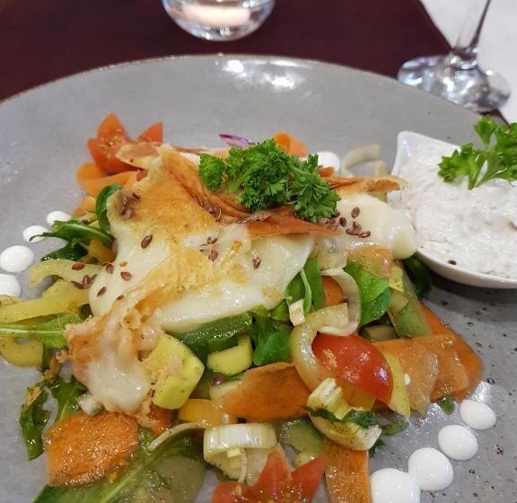 ホテル Ezüstfenyő