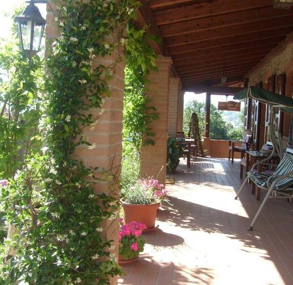 호텔 Farm Stay Agriturismo La Borgaccia