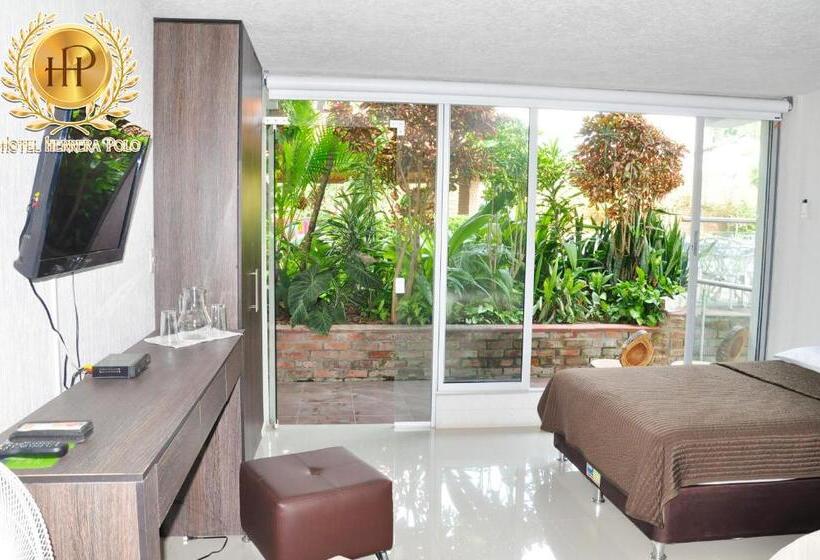 ホテル Herrera Polo