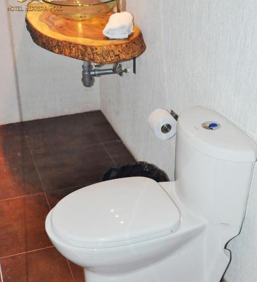 ホテル Herrera Polo