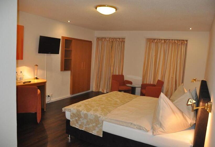 בית מלון כפרי Löwen