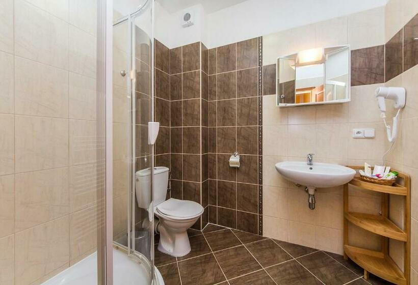 בית מלון כפרי & Motorest V údolí Zlatého Potoka