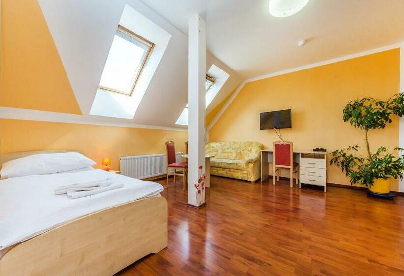 בית מלון כפרי & Motorest V údolí Zlatého Potoka