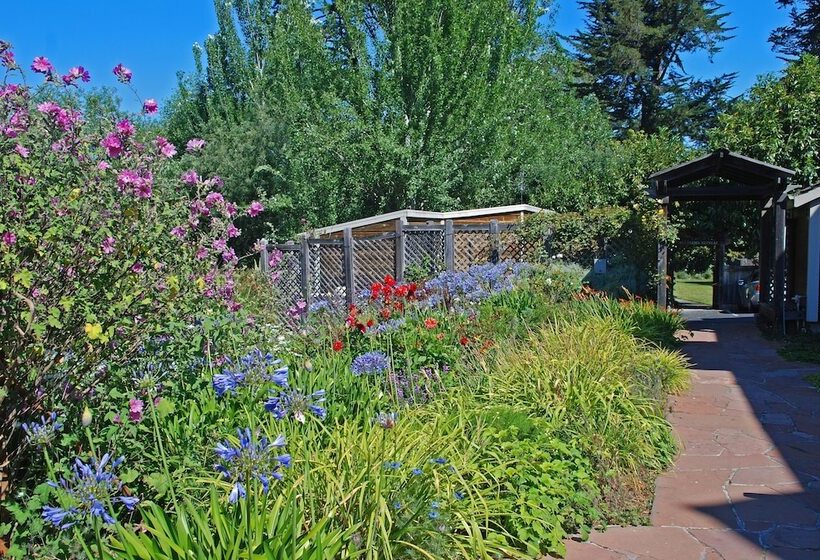 Отель Olema House At Point Reyes