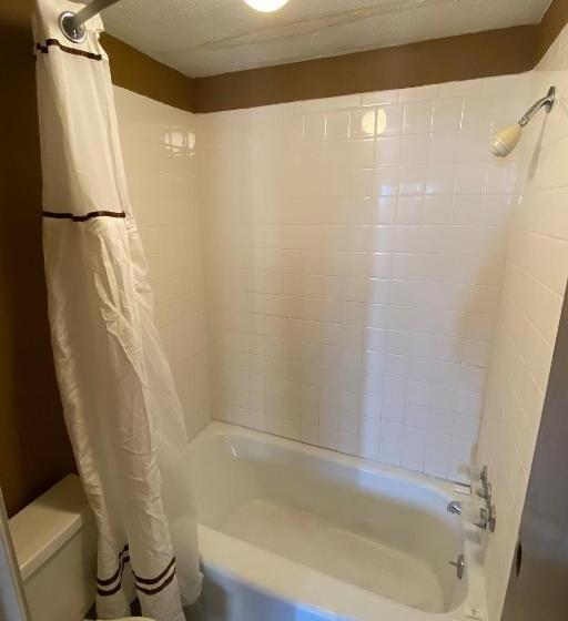 فندق Oyo  Cyril Ok Us277