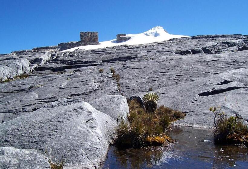 בית מלון כפרי San Gabriel