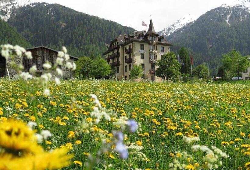 ホテル Schweizerhof Sta Maria