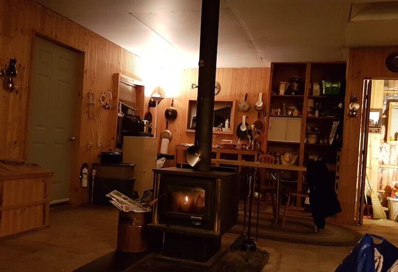 فندق Stoco Lake Lodge