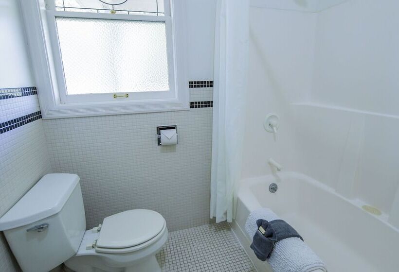 فندق The Edenwild Boutique Inn