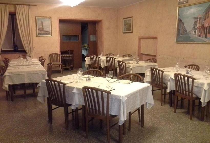 فندق Ticino Ristorante Chierico