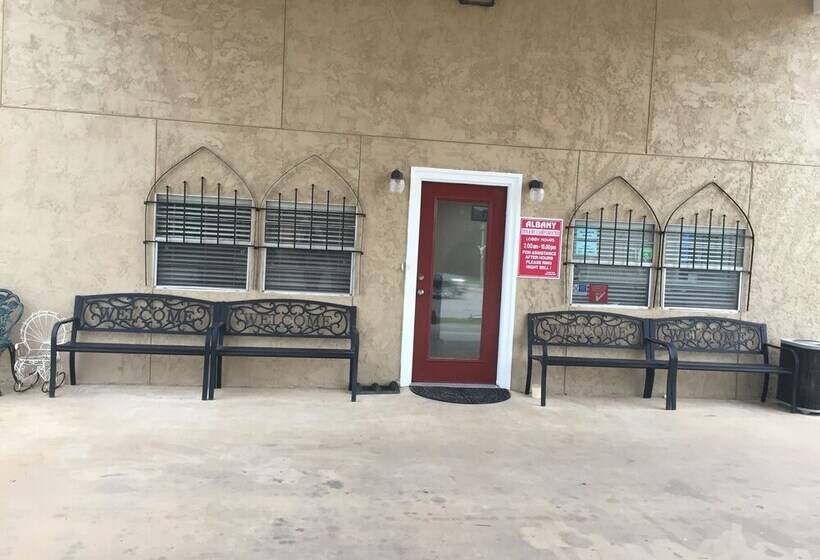 モーテル Albany Inn & Rv Campground