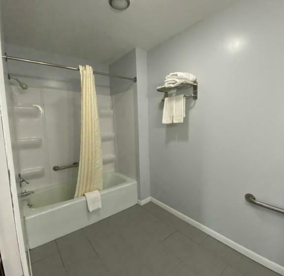 فندق على الطريق Bridgman Inn