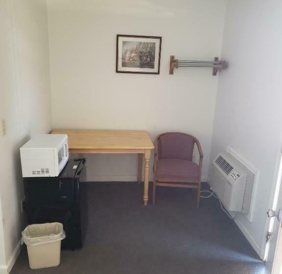 فندق على الطريق Country Inn Marion