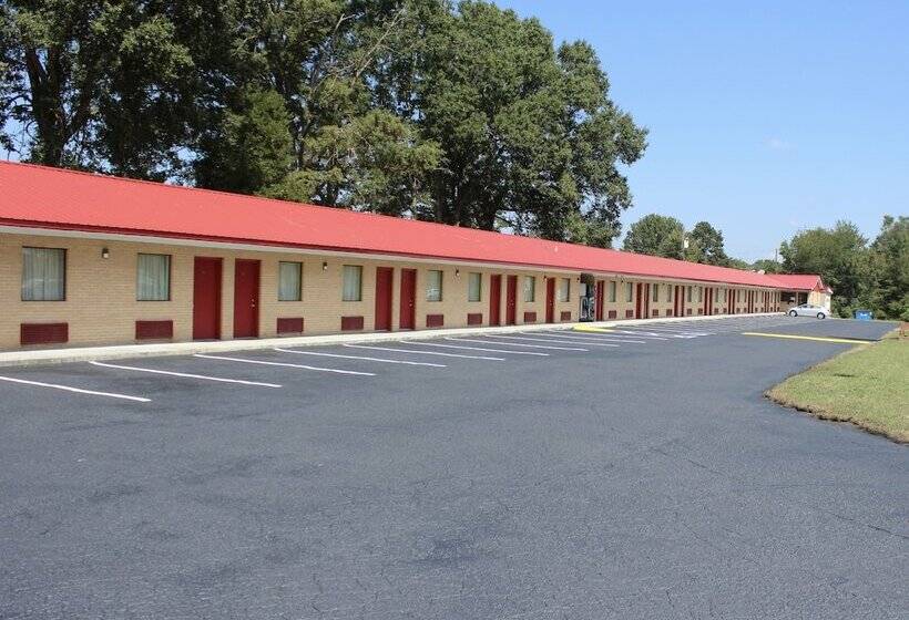 فندق على الطريق Landsford Inn