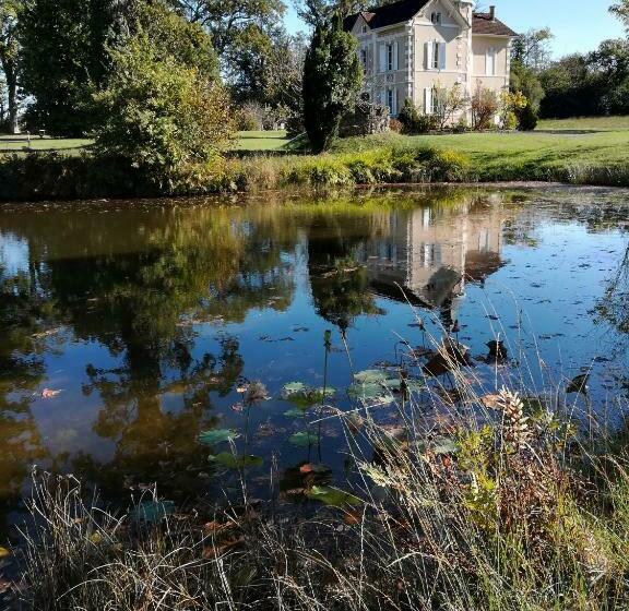 بنسيون Castel La Bergerie