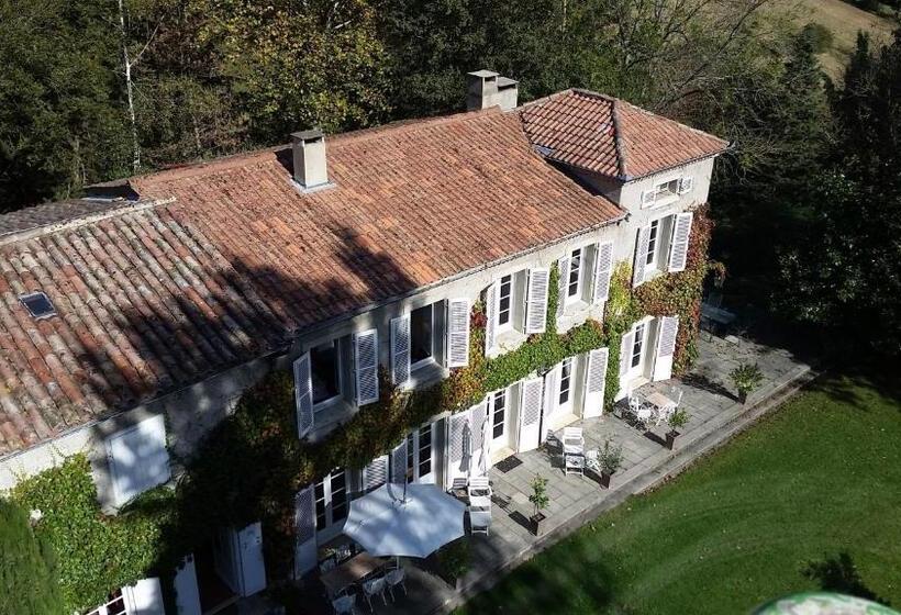 Пансион Chambres D'hôtes Domaine Du Hameau Baylesse