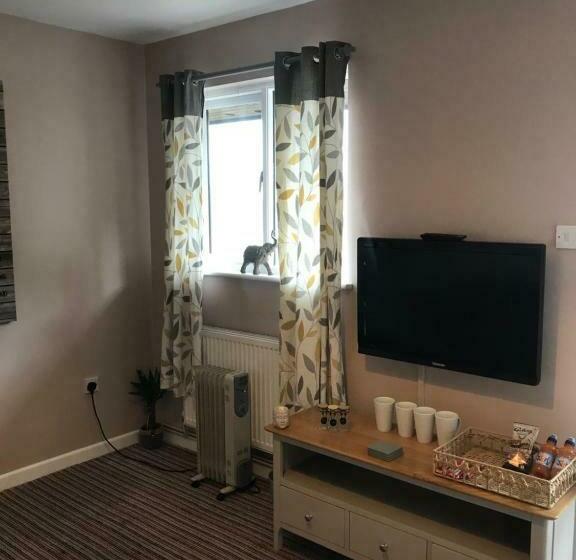 Пансион Colliford Lake Tavern & Holiday Park