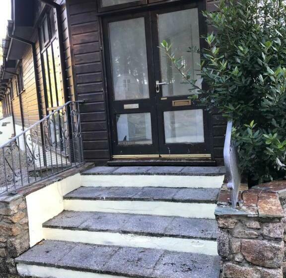 Пансион Colliford Lake Tavern & Holiday Park