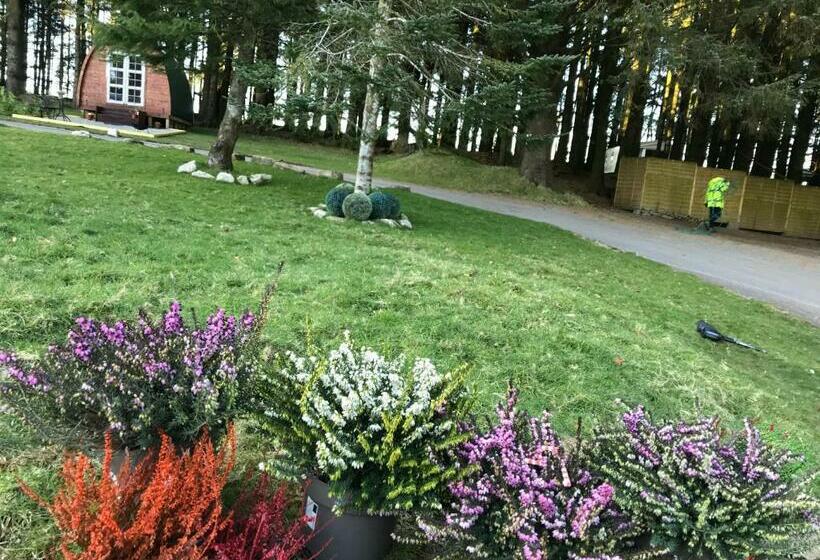 Пансион Colliford Lake Tavern & Holiday Park