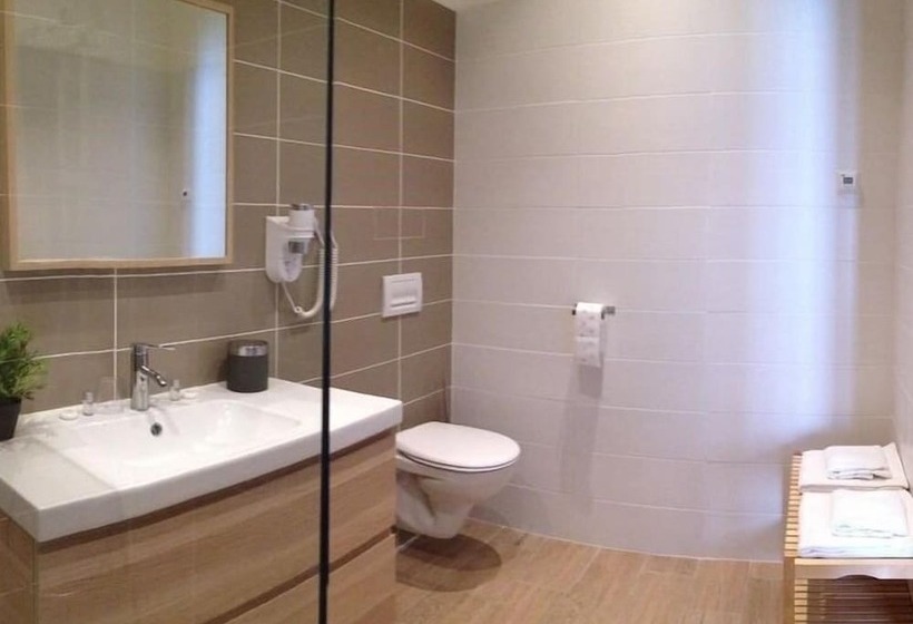 膳宿费 Dans Les Vignes