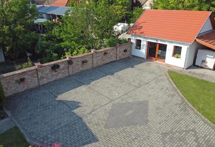 بنسيون Füzesi Papa Vendégháza