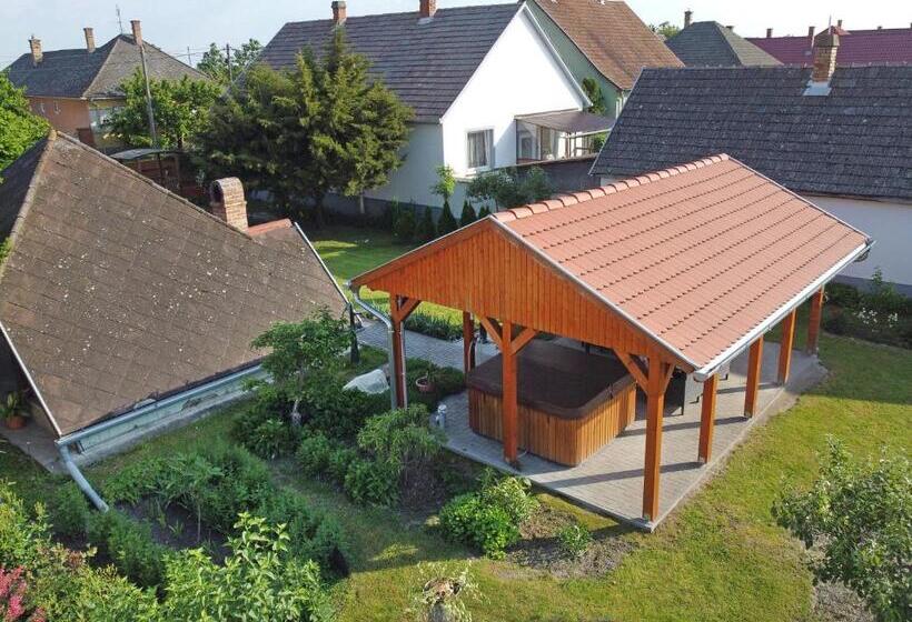 بنسيون Füzesi Papa Vendégháza