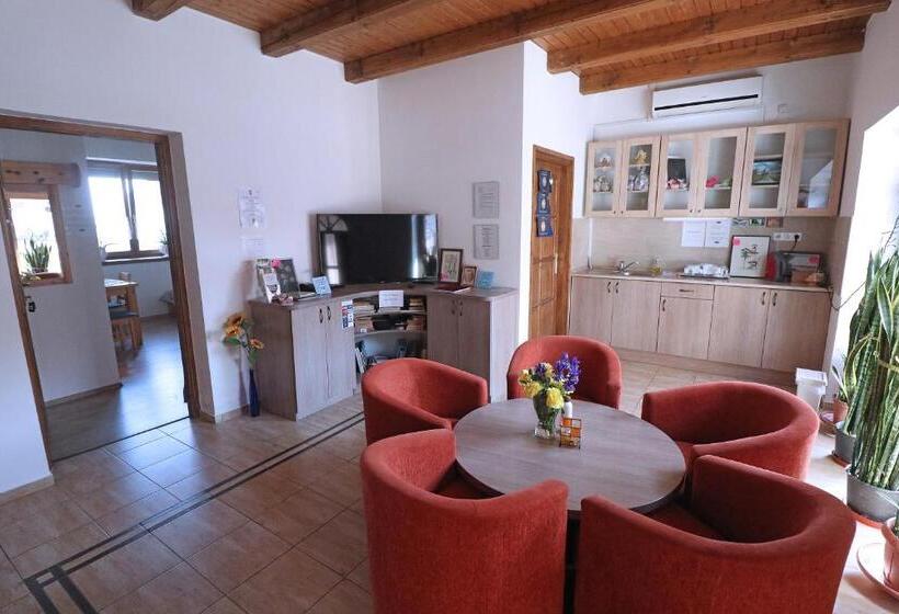 بنسيون Füzesi Papa Vendégháza