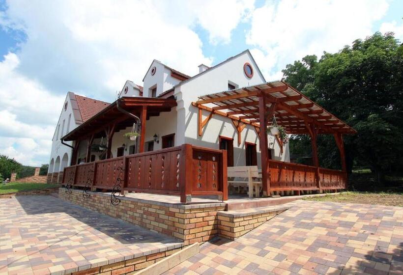 Пансион Gesztenyés Vendégház