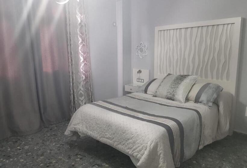 פנסיון Hostal Hispalis
