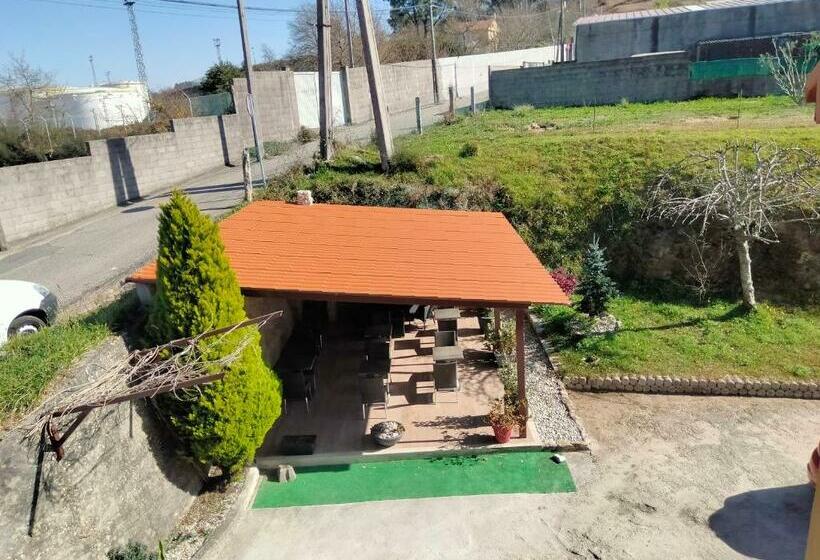 ペンション Hostal Nuevo Alonso