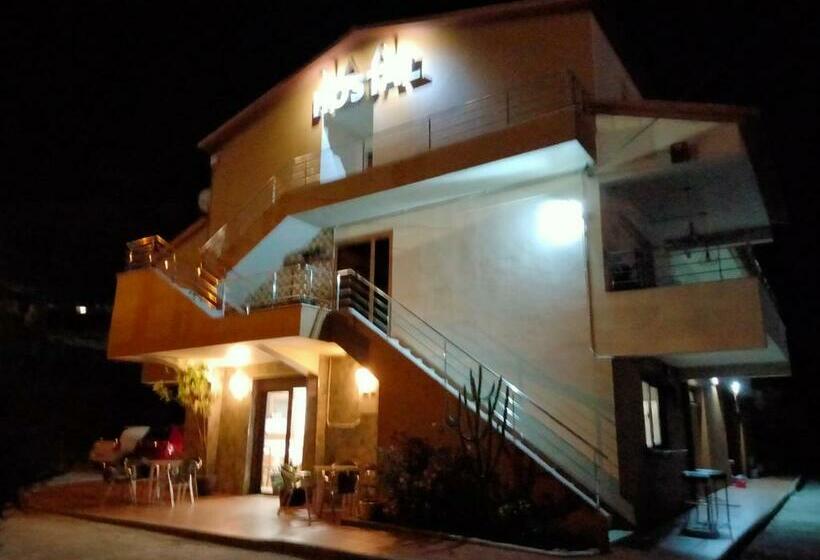 ペンション Hostal Nuevo Alonso