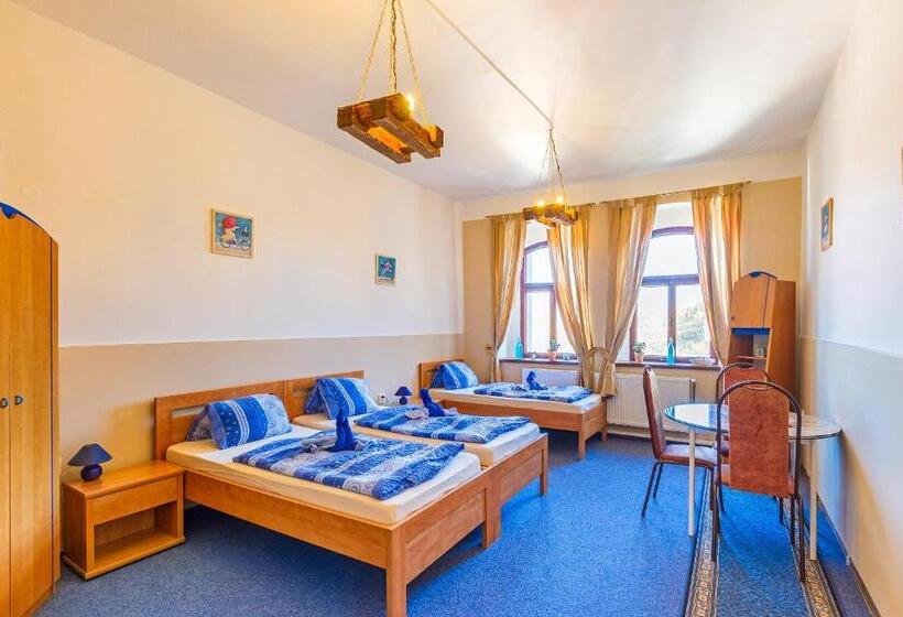 膳宿费 Hrad Vildstejn