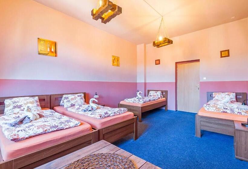 膳宿费 Hrad Vildstejn