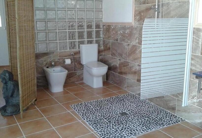 Pensión Isla   Couples Only