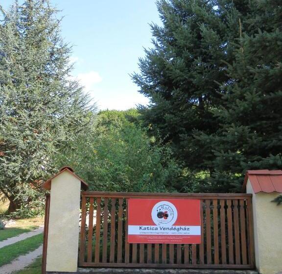 بنسيون Katica Vendégház