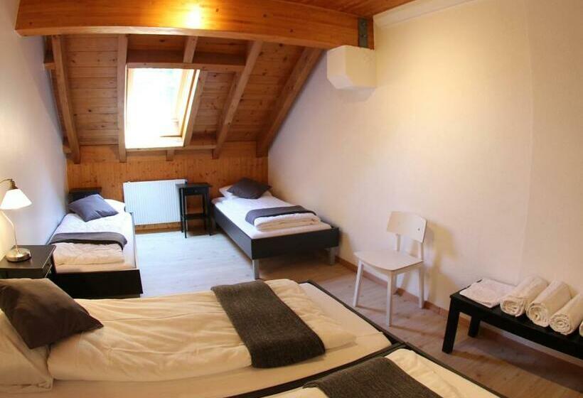 פנסיון La Pierre à Catillon