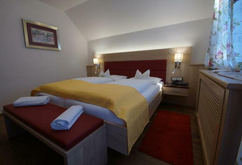 بنسيون Landgasthof Trattnig