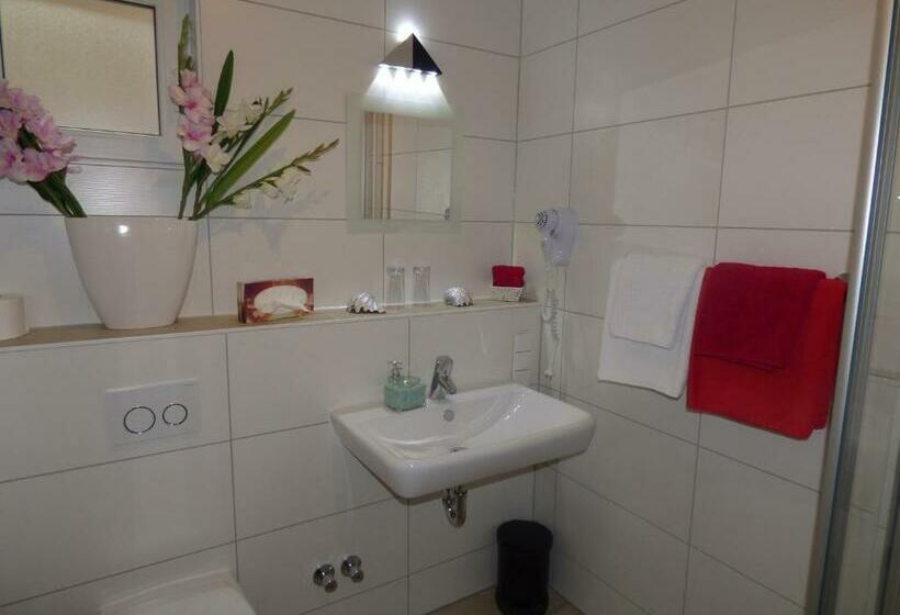 بنسيون Landhaus Am Sonnenberg