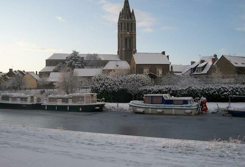 膳宿费 Le Vieux Chien Noir