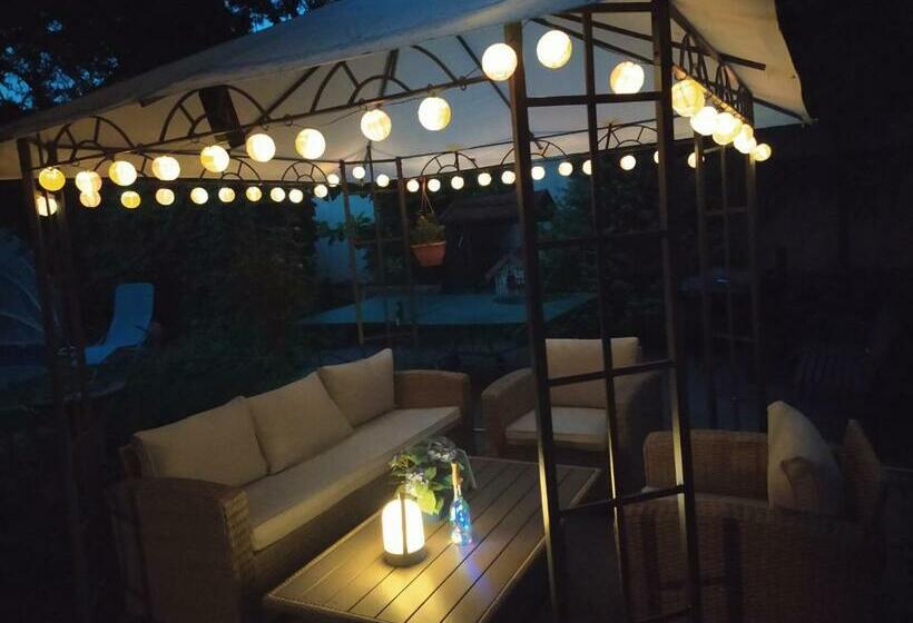 بنسيون Mendei Vendégház