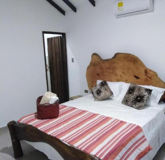 膳宿费 Monte Verde Hostal