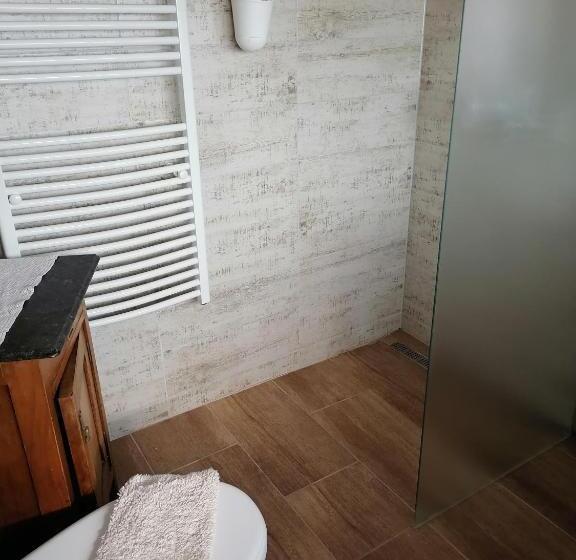 بنسيون Míves Vendégház