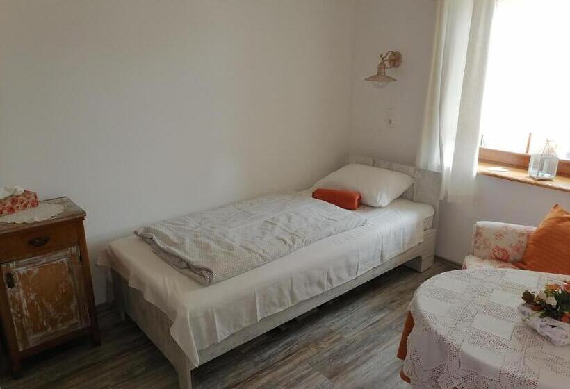 بنسيون Míves Vendégház