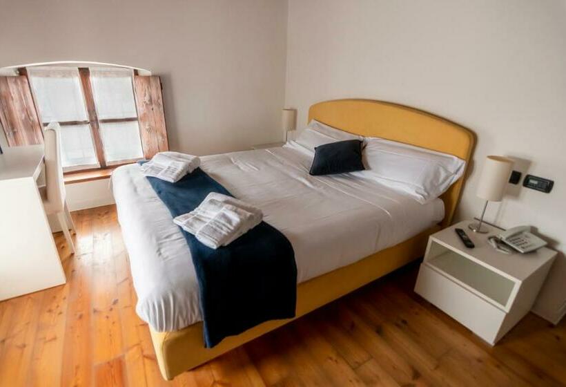 פנסיון Ostarie Vecjo Friul 1901