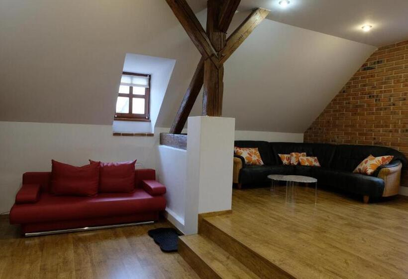 膳宿费 Penzion Mnich