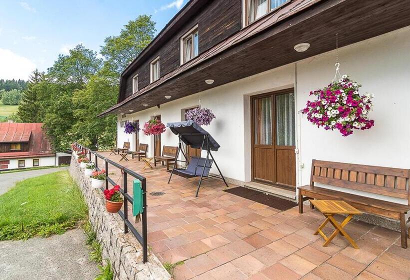 פנסיון Penzion Vápenka