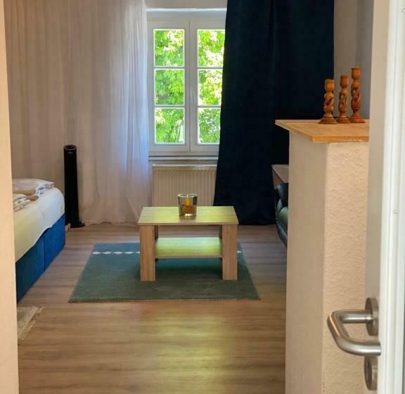 פנסיון Rezas Restaurant Gästehaus