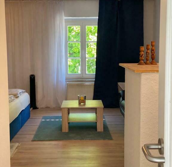 פנסיון Rezas Restaurant Gästehaus