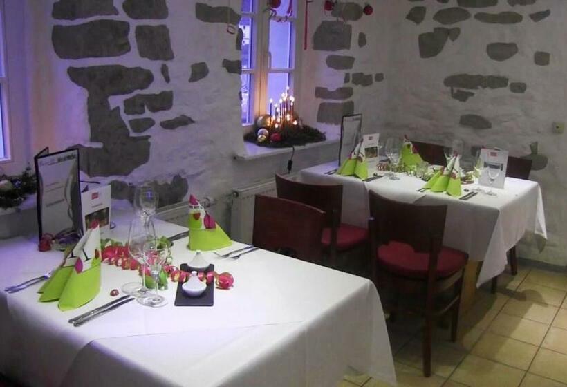 פנסיון Rezas Restaurant Gästehaus