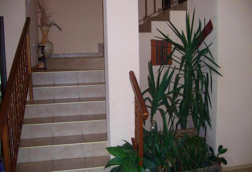 פנסיון Sveti Georgi Family